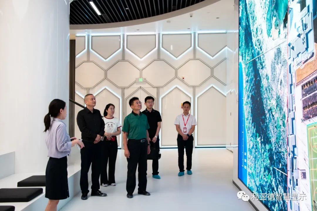 安徽省科技馆馆长方波一行莅临南宫NG·28(中国)相信品牌的力量南方总部参观调研